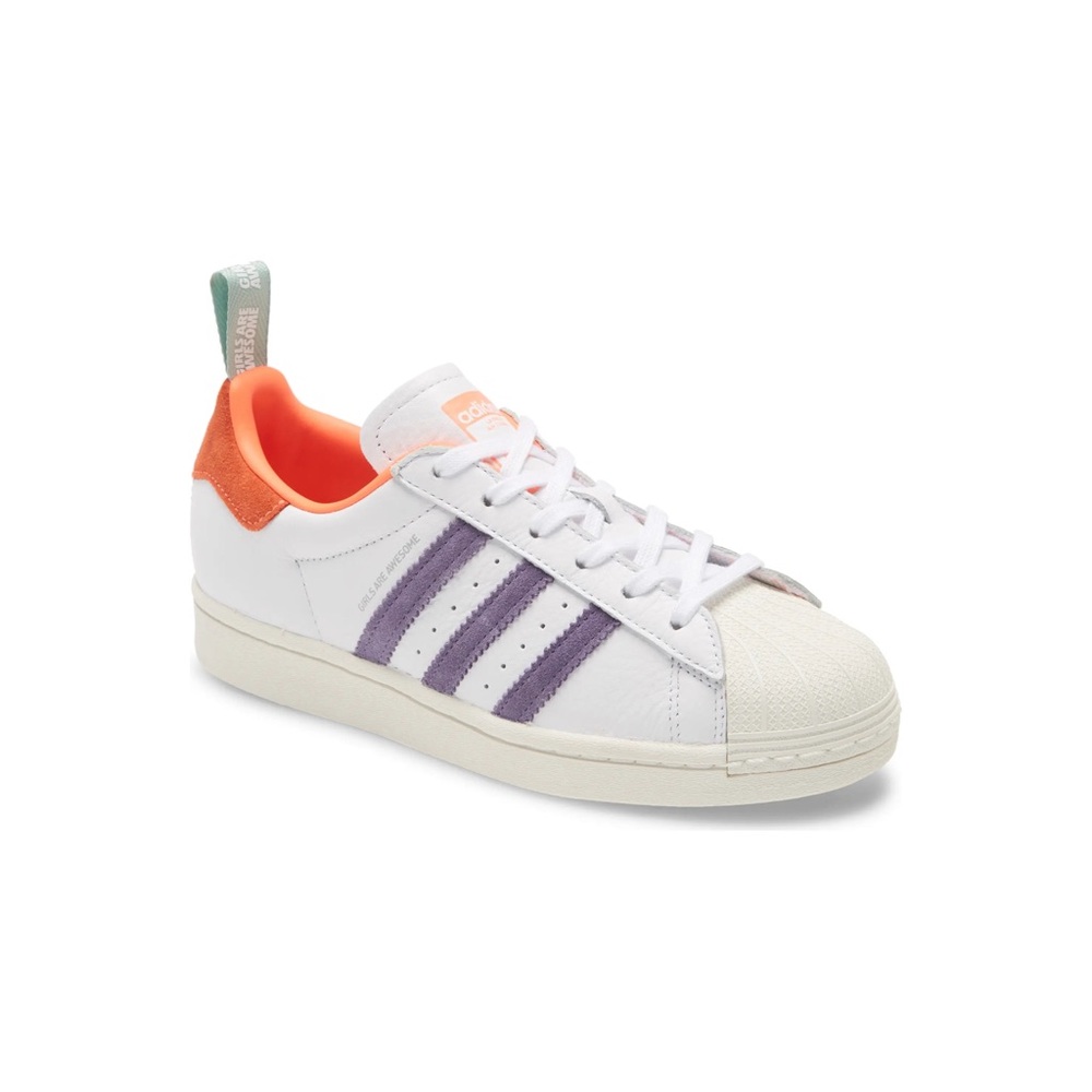New Women’s Adidas Girls Are Awesome Superstar J Sneaker - Size 7.5
